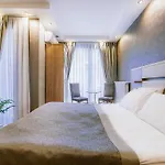 Zambak Apartments